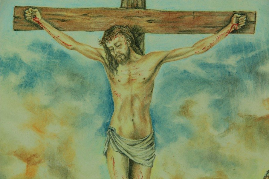 Ovale bombato in ceramica italiana, Cristo Crocifisso dipinto a mano, Ceramiche Liberati