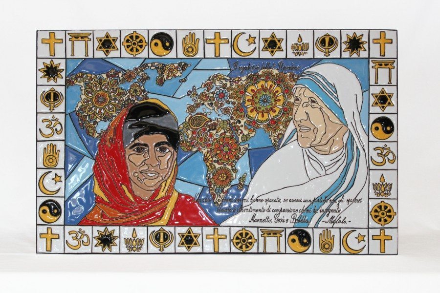 pannello da muro in cuerda seca Malala e Madre Teresa, decorato a mano, Ceramiche Liberati