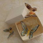 Bomboniera in ceramica farfalle decorate a mano, Ceramiche Liberati