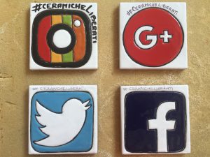 Loghi social in cuerda seca