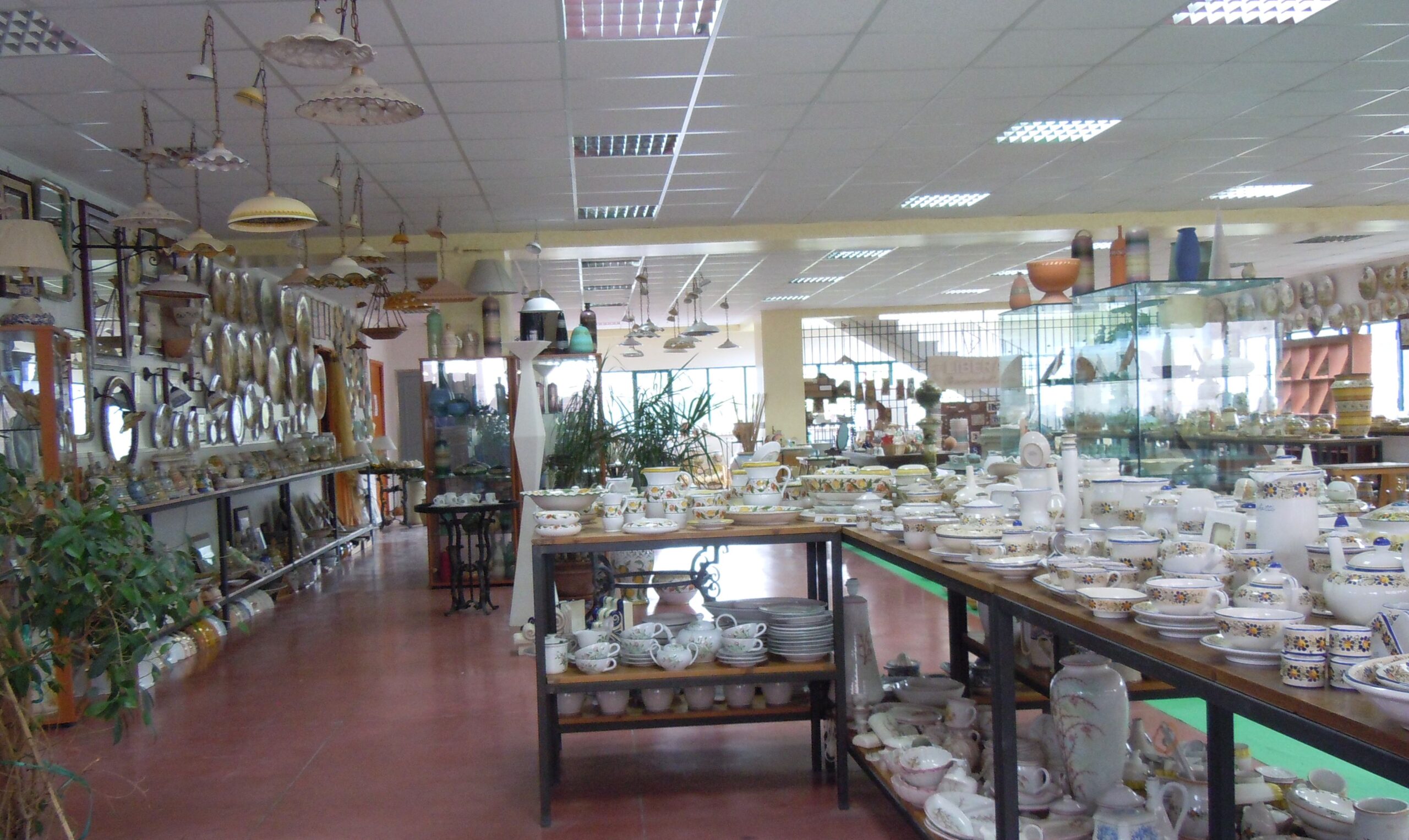 Ceramica abruzzese fatta a mano Ceramiche Liberati scaled