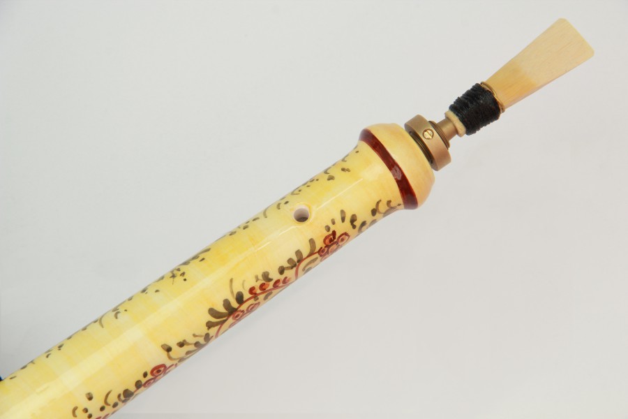 02SMC Ciaramella in ceramica abruzzese decoro a fascia floreale dettaglio foro Ceramiche Liberati