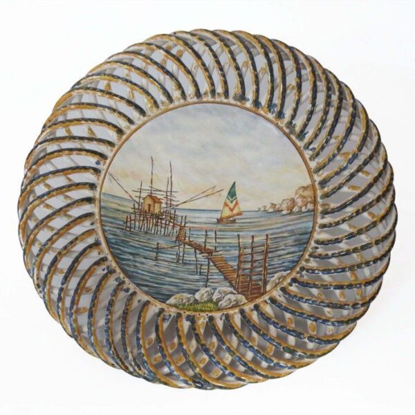 Centrotavola in ceramica con Trabocco abruzzese