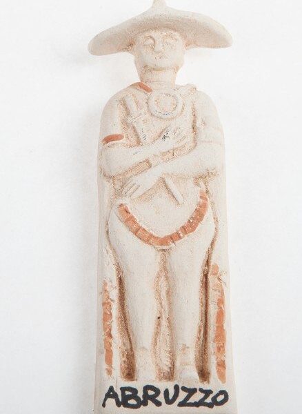 Magnete Guerriero di Capestrano in ceramica artigianale