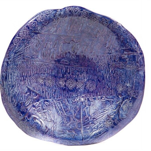 Centrotavola in ceramica grès, incisioni rupestri