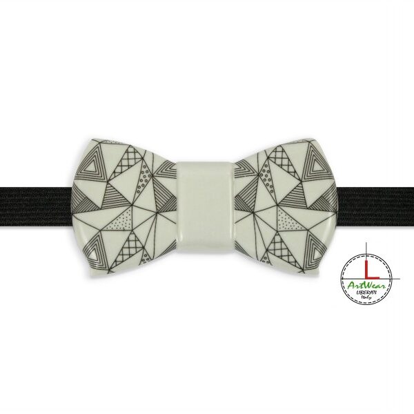 Papillon in ceramica modello Romantico decoro Ipotenusa b/n