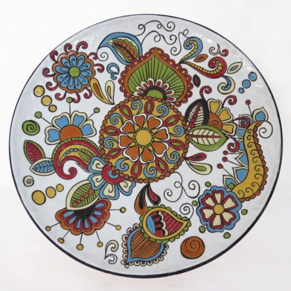 Piatto in ceramica fenice, decoro smalti a rilievo D40