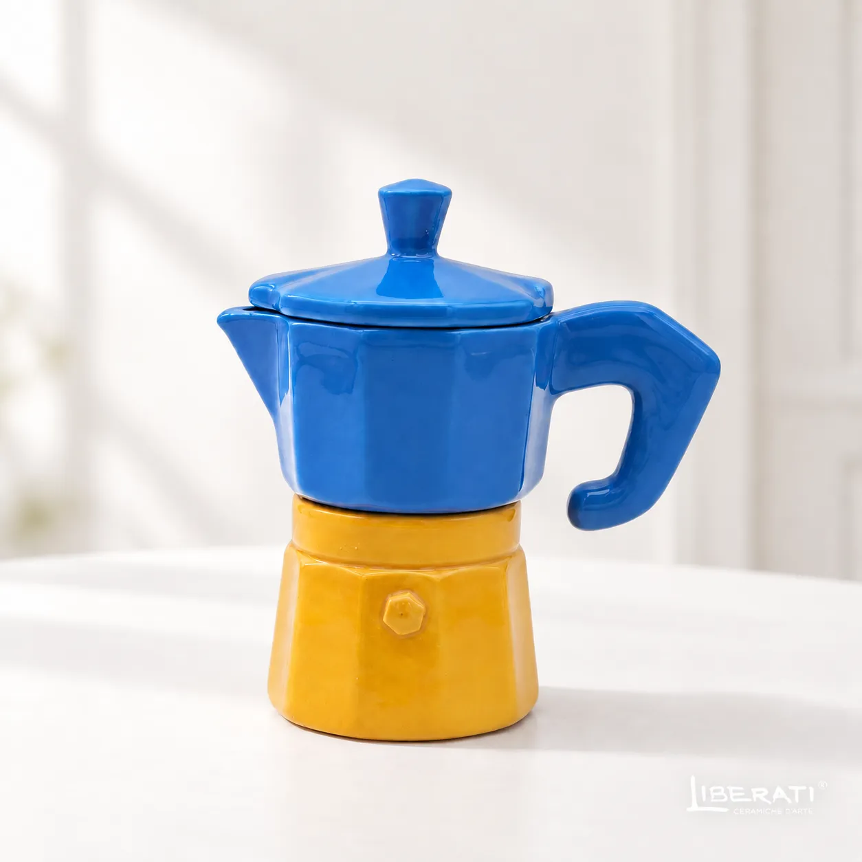 Zuccheriera Tazzina componibile in ceramica a forma di moka Zuccheriera Tazzina componibile in ceramica a forma di moka